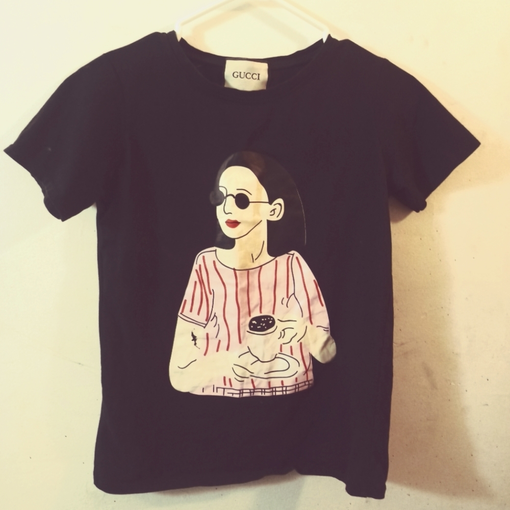 Gucci ▪️✴️▪️ graphic black t-shirt